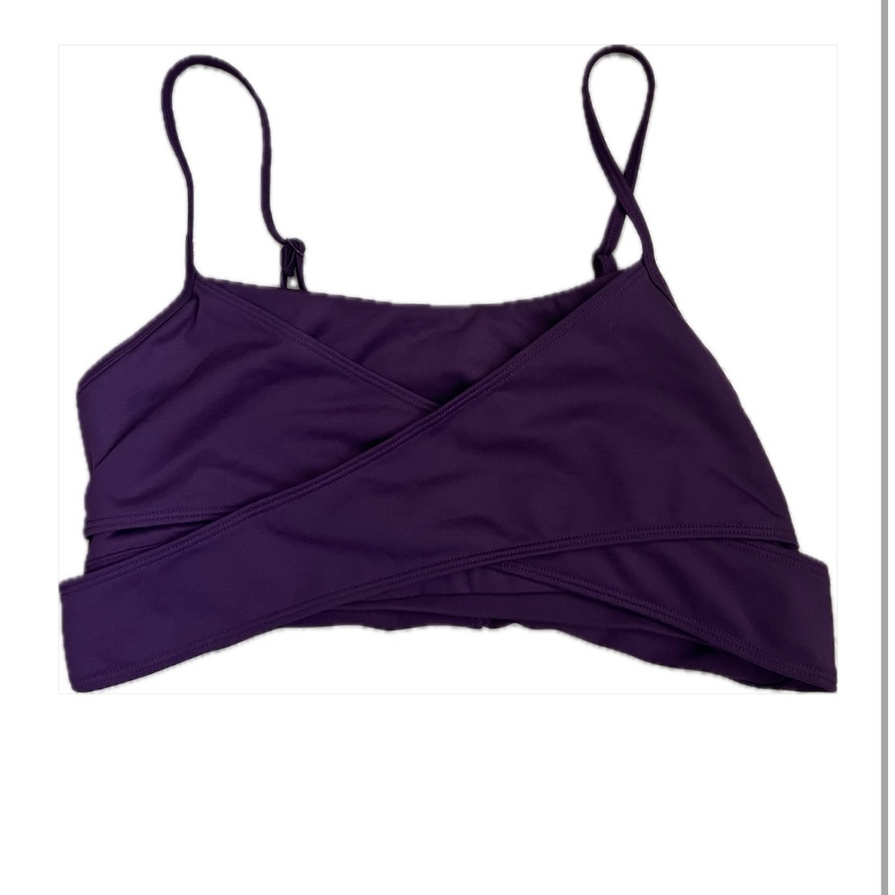 ALO YOGA Airbrush Enso Bra in Dark Plum size medium